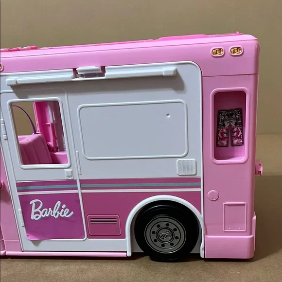 Camper RV - Picture 3 of 16